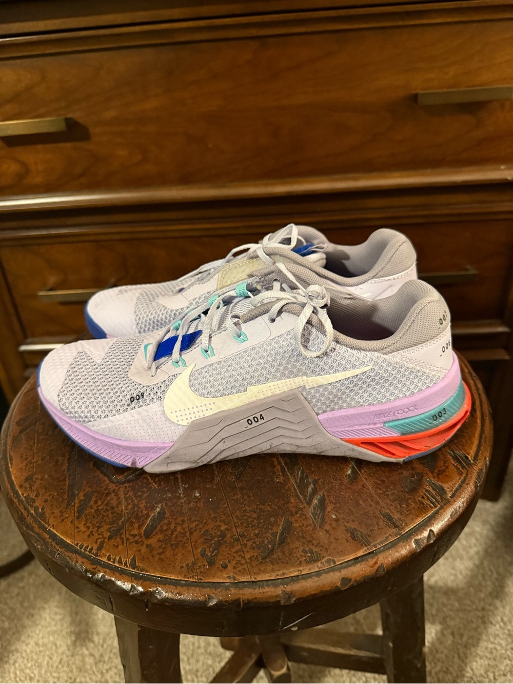 6 pair of women’s Nike tennis shoes - size 11 - Picture 10 of 16